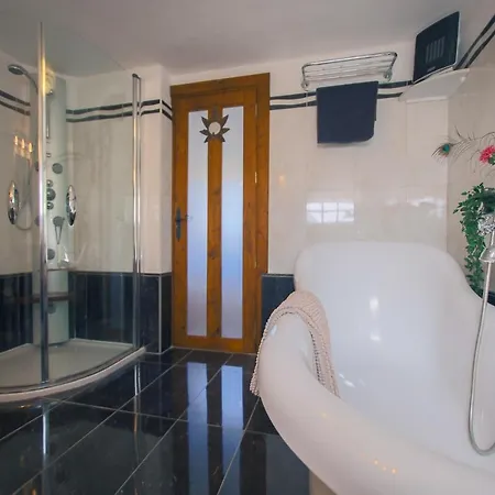 Дом отдыха The Penthouse